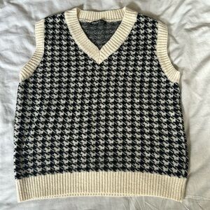 Houndstooth sweater vest